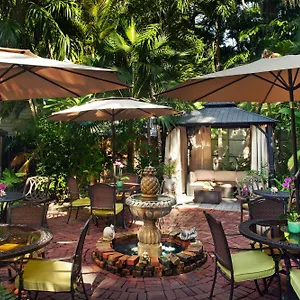 the-mermaid-the-alligator.hotels-in-key-west.com/